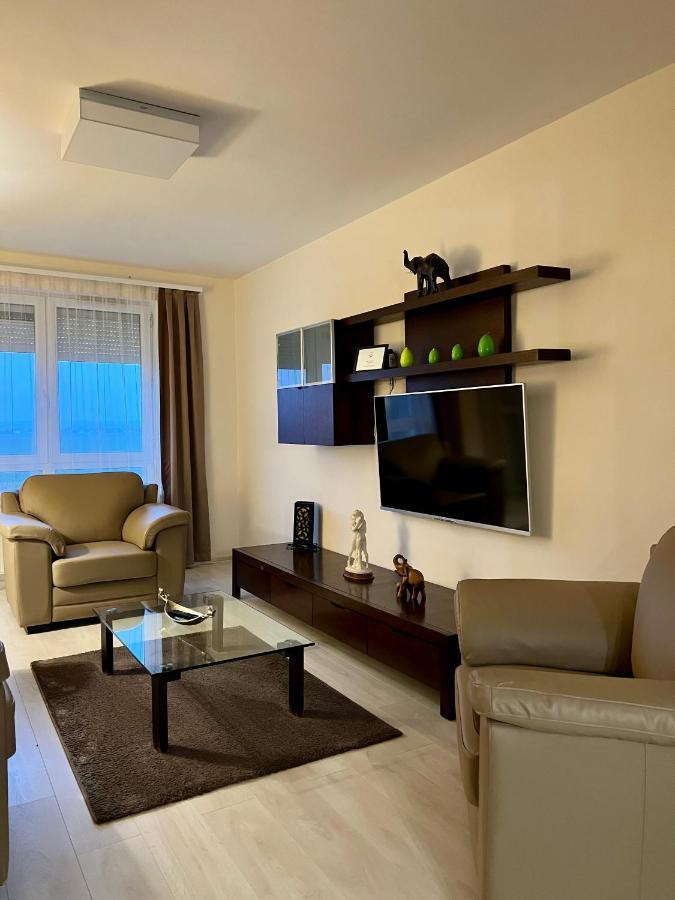 Chance Apartman Buekfuerdo ภายนอก รูปภาพ